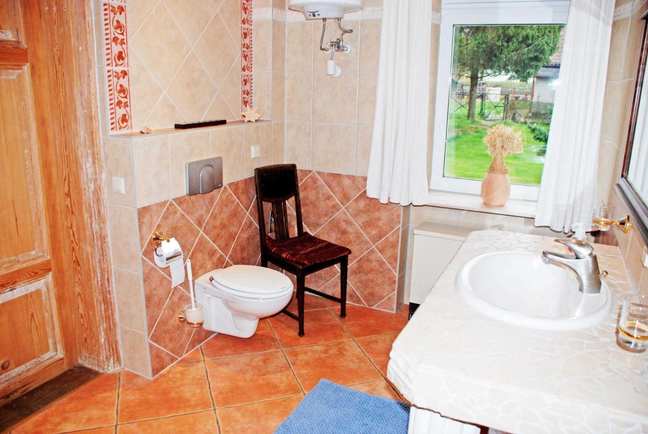 Ferienwohnungen Im Gutshaus Gnies Εξωτερικό φωτογραφία