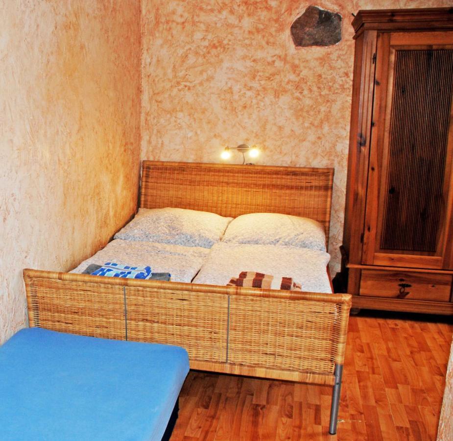 Ferienwohnungen Im Gutshaus Gnies Εξωτερικό φωτογραφία