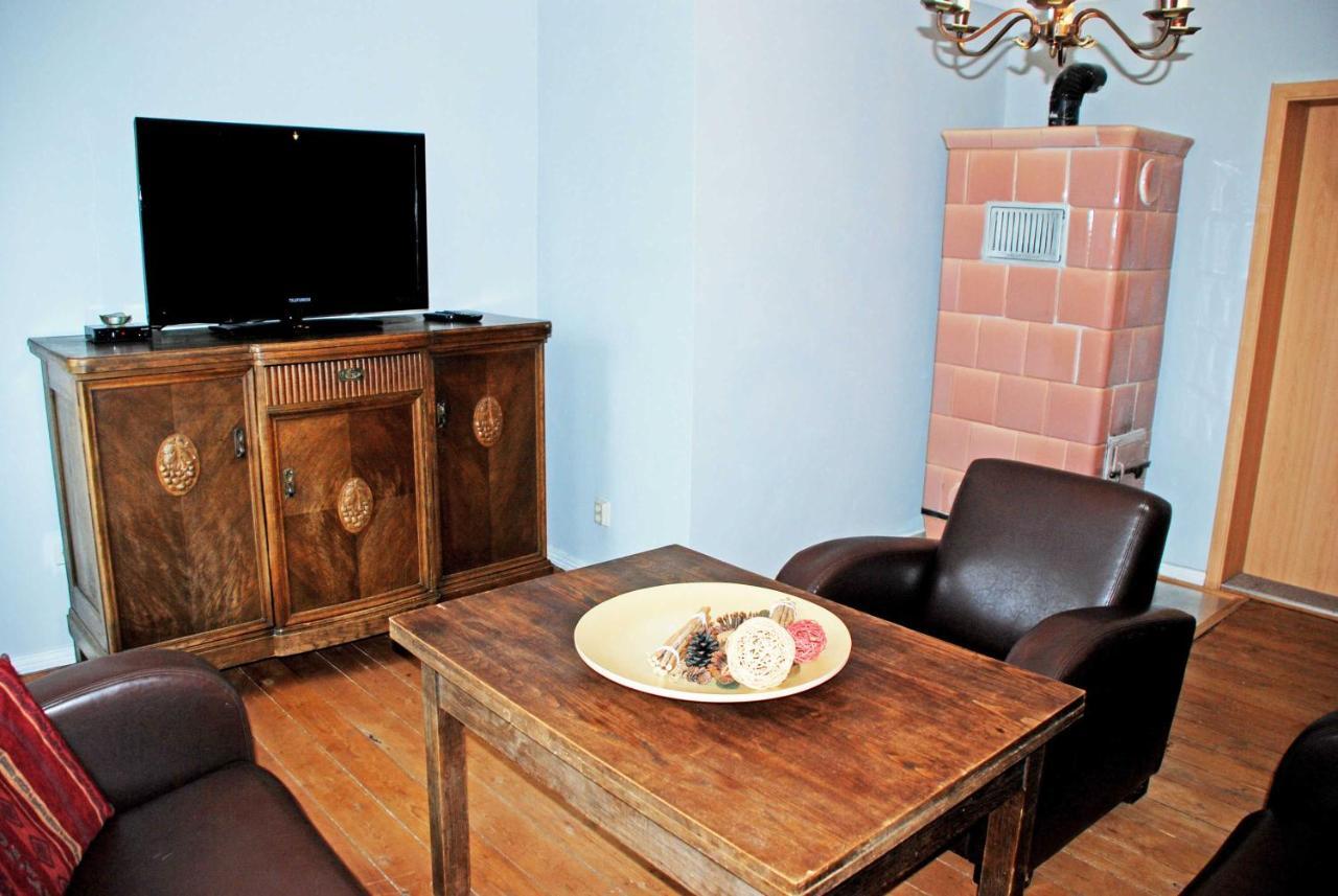 Ferienwohnungen Im Gutshaus Gnies Εξωτερικό φωτογραφία